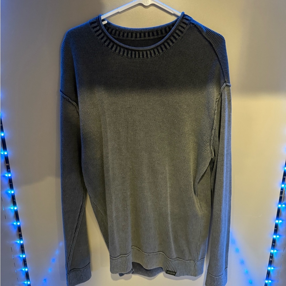 Hollister Gray Crewneck Sweater Classic Knit